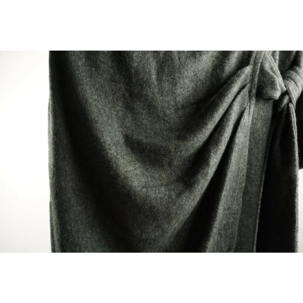 New Collective Concepts Women's Size S Grey Knot Front Brushed‎ Knit Midi Dress